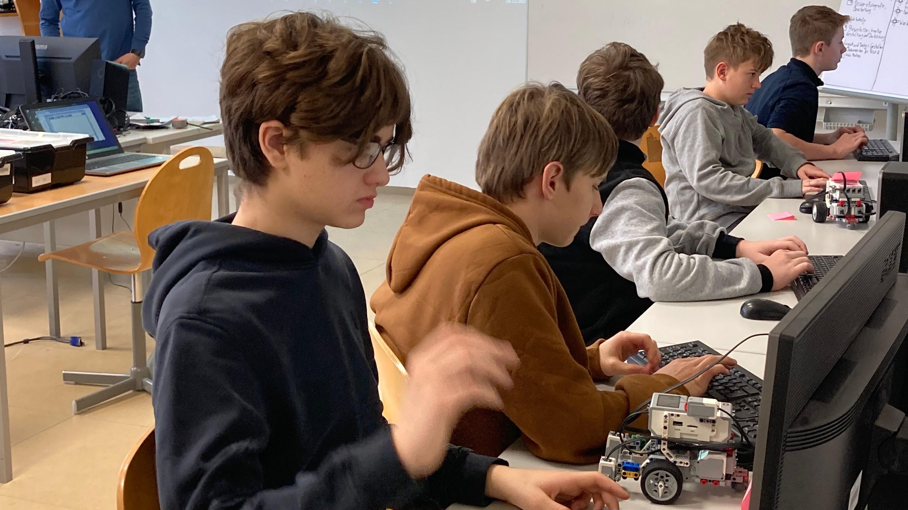 Coding 2025 12 16 banner